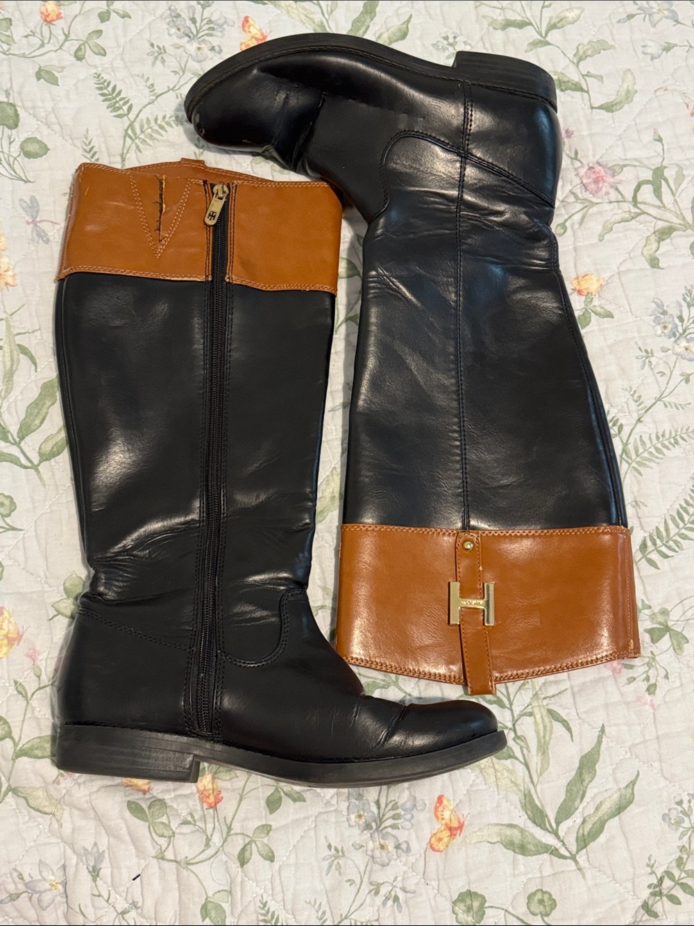 Tommy Hilfiger Womens Shyenne Equestrian Boot Black & Tan Size US 8M